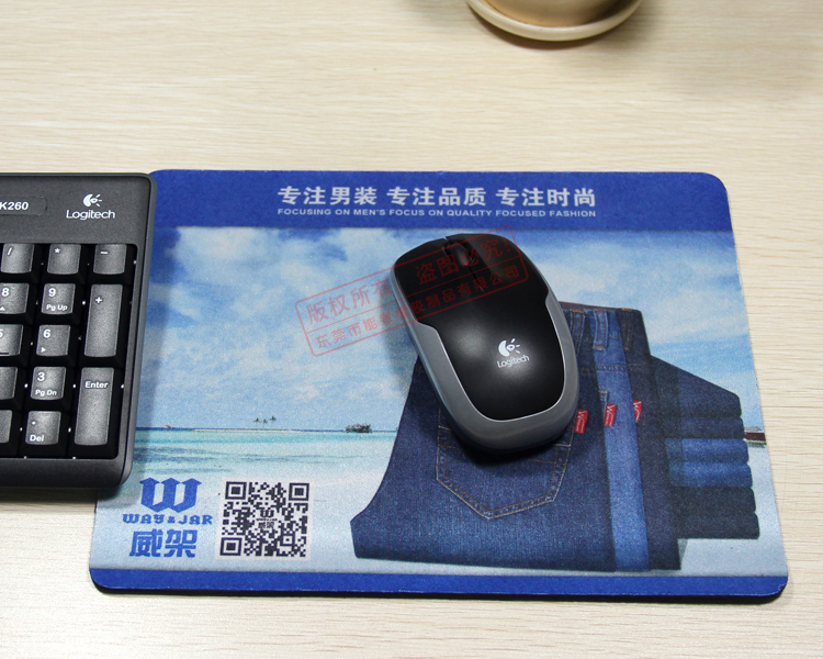 服裝<a title='廣告鼠標墊' target='_blank' href='http://www.hfyhdy.com/' class='seolabel'>廣告鼠標墊</a>