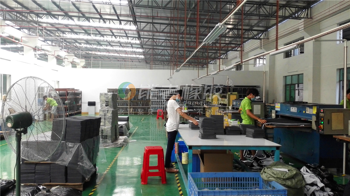 有沒(méi)有北京<a title='廣告鼠標(biāo)墊' target='_blank' href='http://www.hfyhdy.com/' class='seolabel'>廣告鼠標(biāo)墊</a>的廠(chǎng)家？最佳答案：